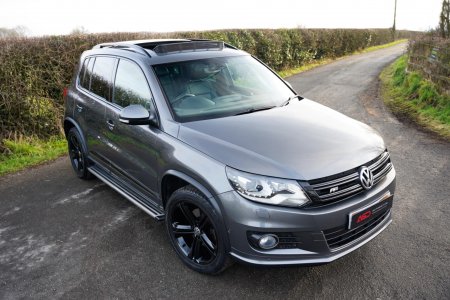 VOLKSWAGEN TIGUAN 2.0 TDI BlueMotion Tech R-Line DSG 4WD Euro 5 (s/s) 5dr (Nav)